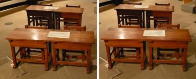 木の机と椅子 交差法3D立体ステレオ写真