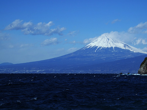 富士山寒そう！