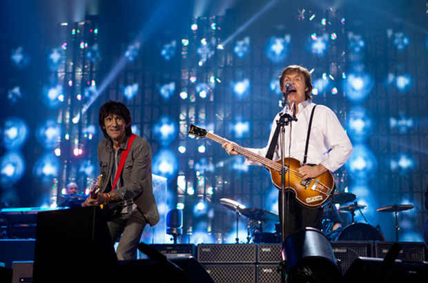 Ronnie Wood & Paul McCartney - 2011.12.5 The O2 Arena