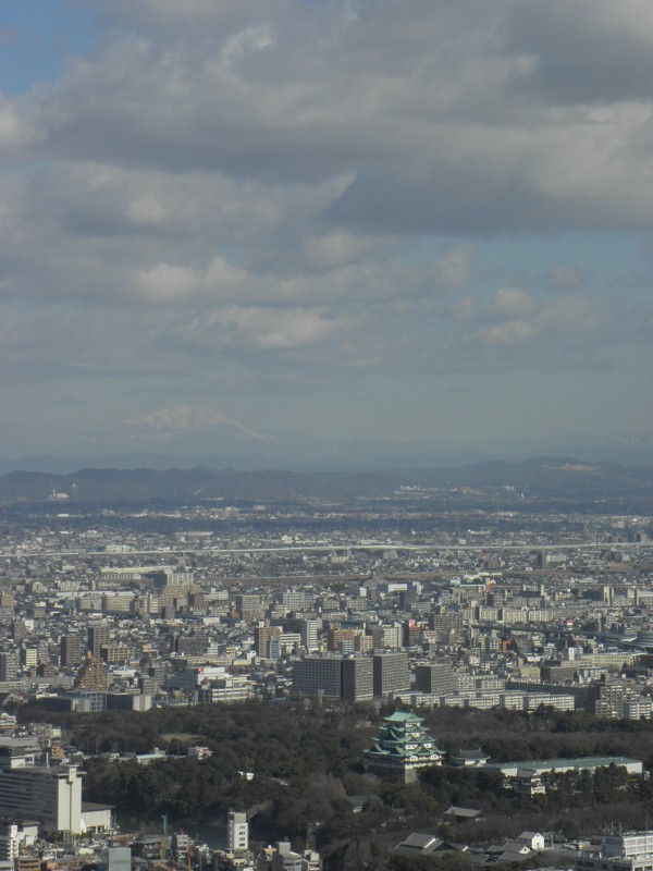 名古屋城と御嶽山