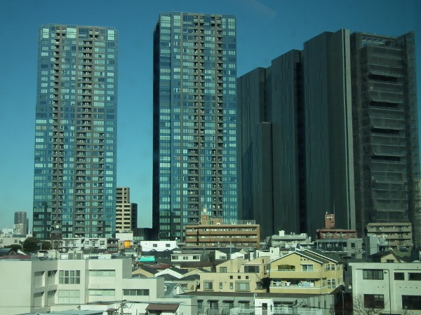 品川駅付近の高層ビル群